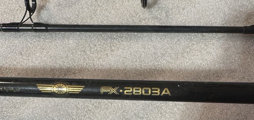 Shimano Spinning FX-2803 8’ 10-17Lb Spinning Two Pieces Fishing Rod Vintage